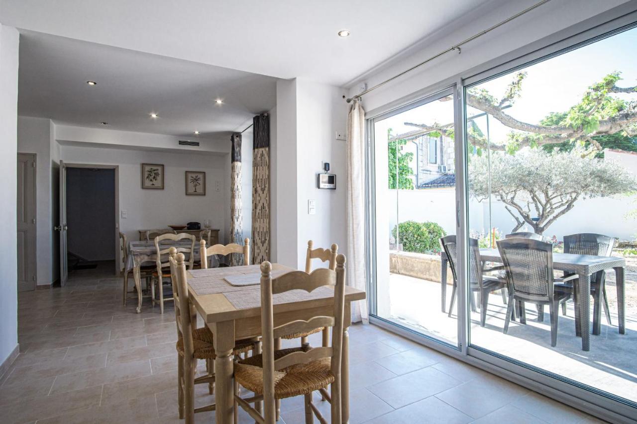 Maison Avec Jardin Proche Du Centre-Ville Isle-Sur-La-Sorgue ลีล-ซูร์-ลา-ซอร์ก ภายนอก รูปภาพ